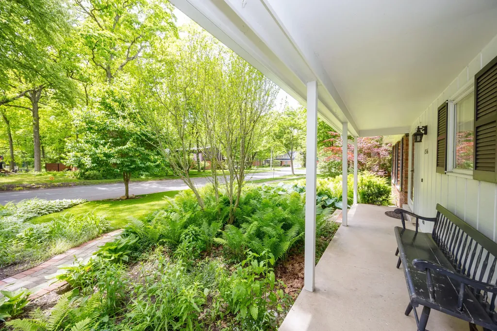 1516 Bardstown Trail Ann Arbor City MI 48105