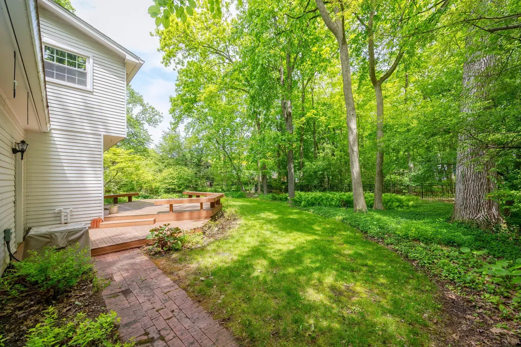 1516 Bardstown Trail Ann Arbor City MI 48105