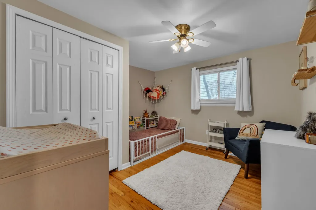 39011 Pinetree Street Livonia City MI 48150