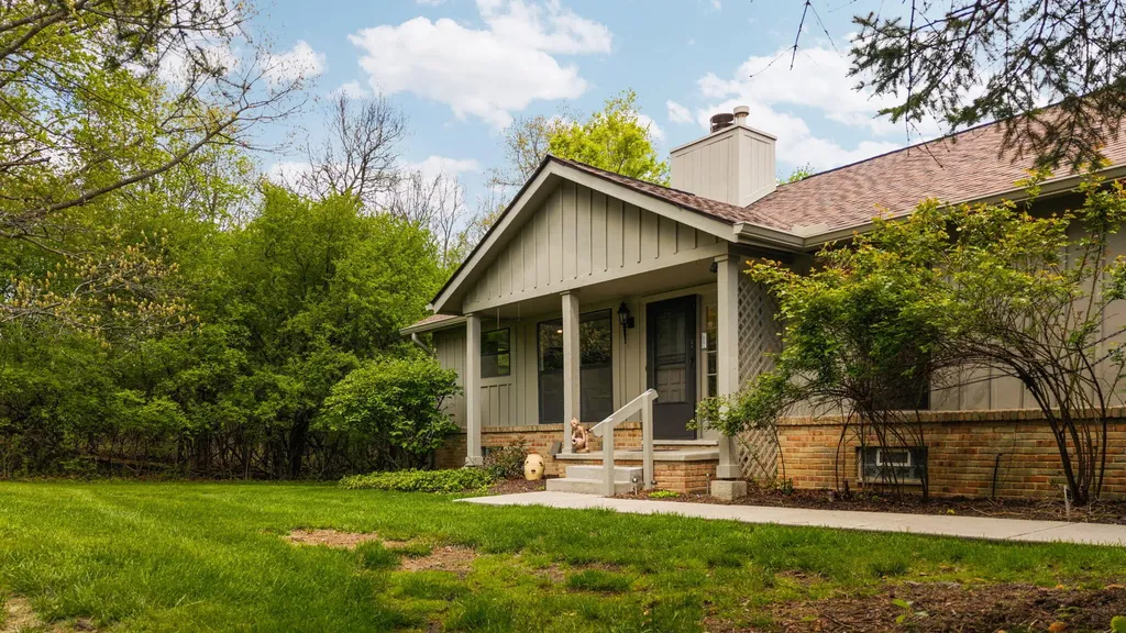 2224 Rivenoak Court Ann Arbor City MI 48103