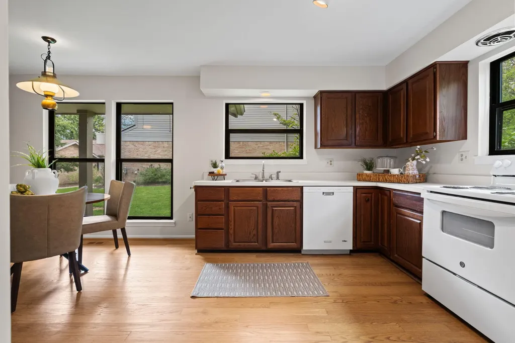 2224 Rivenoak Court Ann Arbor City MI 48103