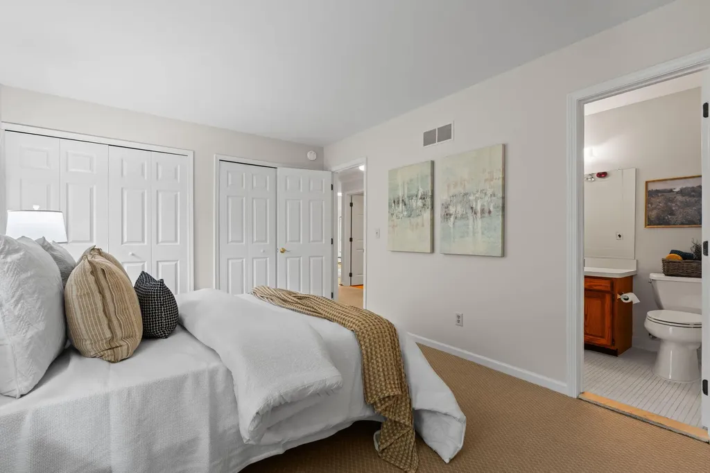 2224 Rivenoak Court Ann Arbor City MI 48103