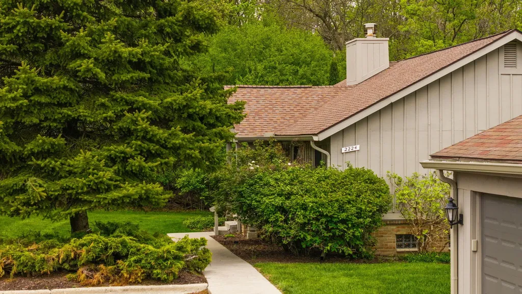 2224 Rivenoak Court Ann Arbor City MI 48103