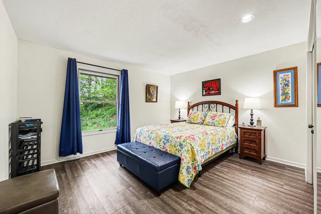 674 South Street Grass Lake Village MI 49240