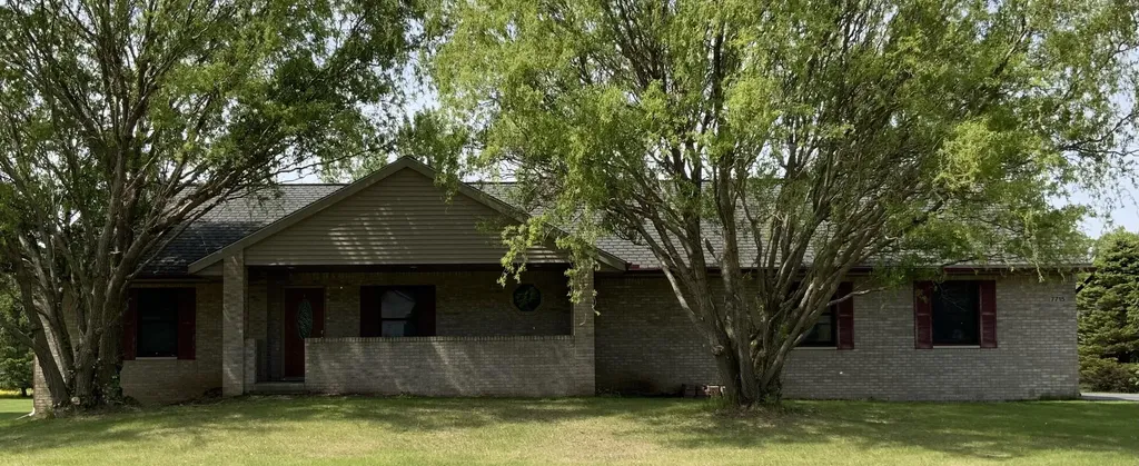 7715 Hidden Knoll Court NE Conway Township MI 48418