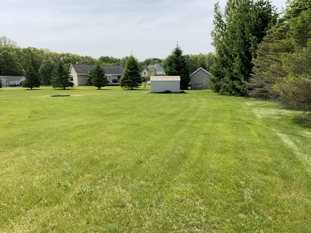 7715 Hidden Knoll Court NE Conway Township MI 48418