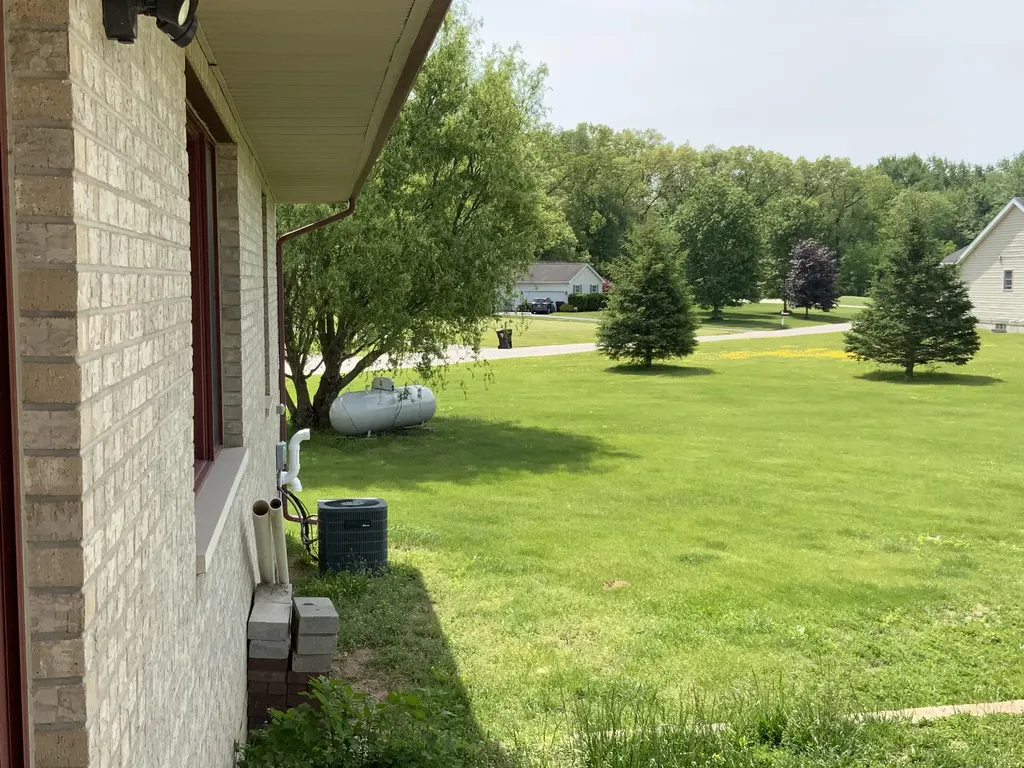 7715 Hidden Knoll Court NE Conway Township MI 48418