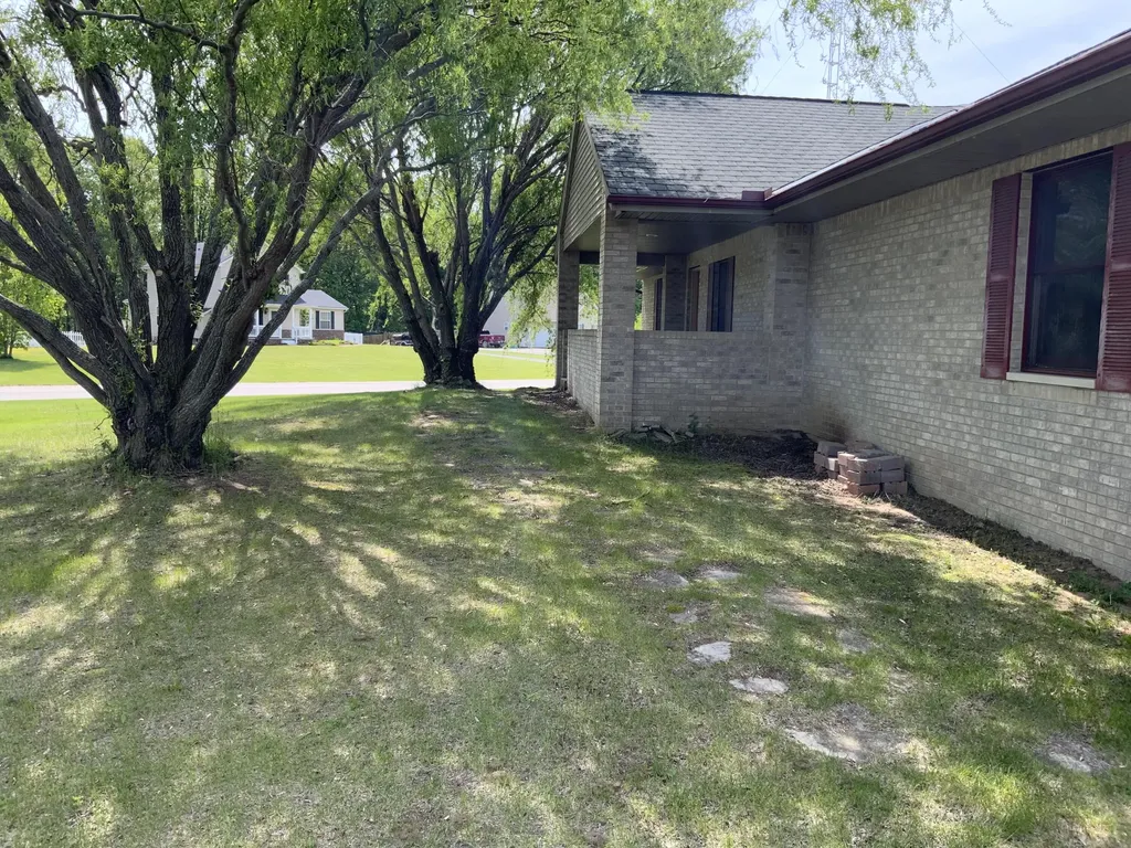 7715 Hidden Knoll Court NE Conway Township MI 48418