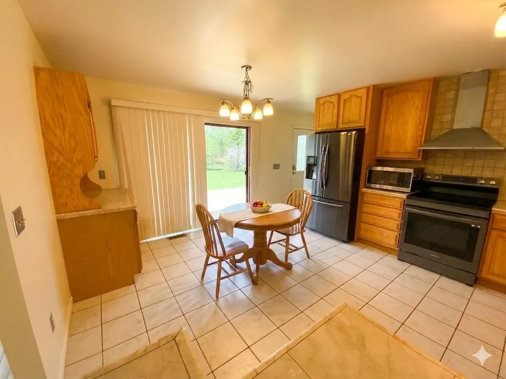 7715 Hidden Knoll Court NE Conway Township MI 48418