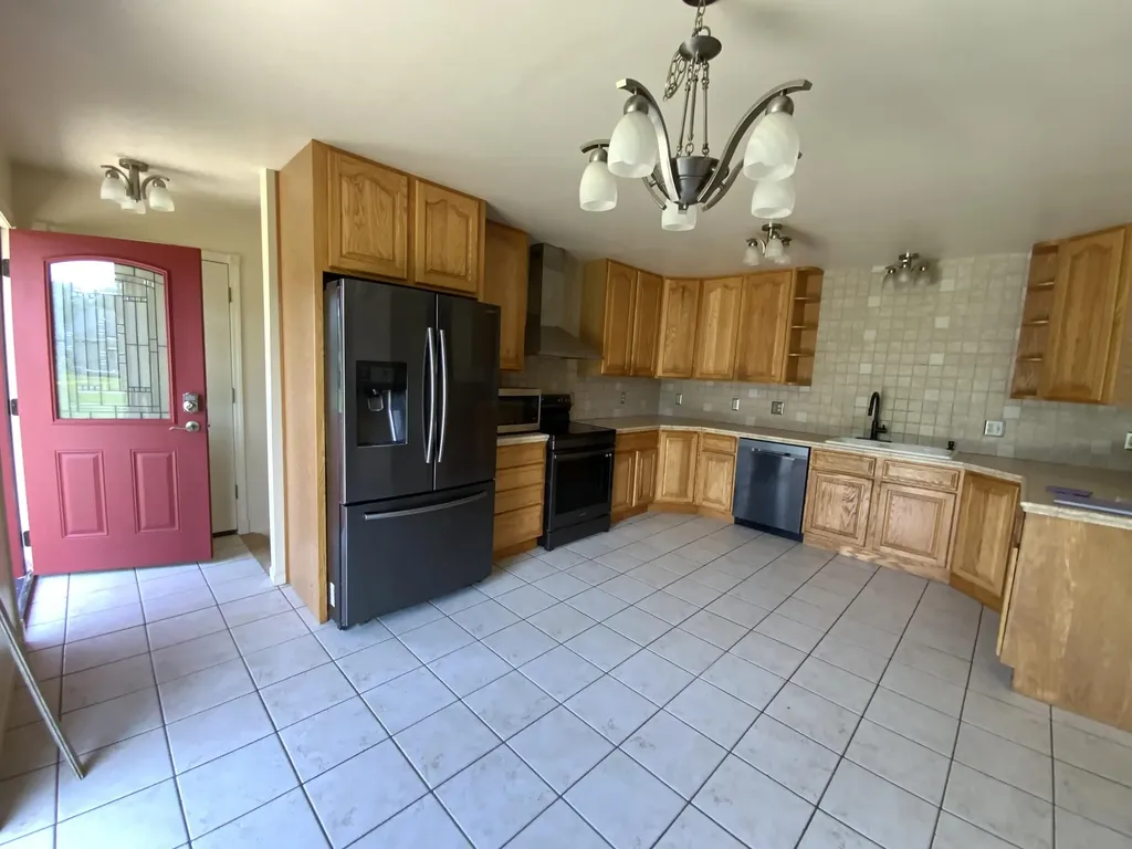 7715 Hidden Knoll Court NE Conway Township MI 48418