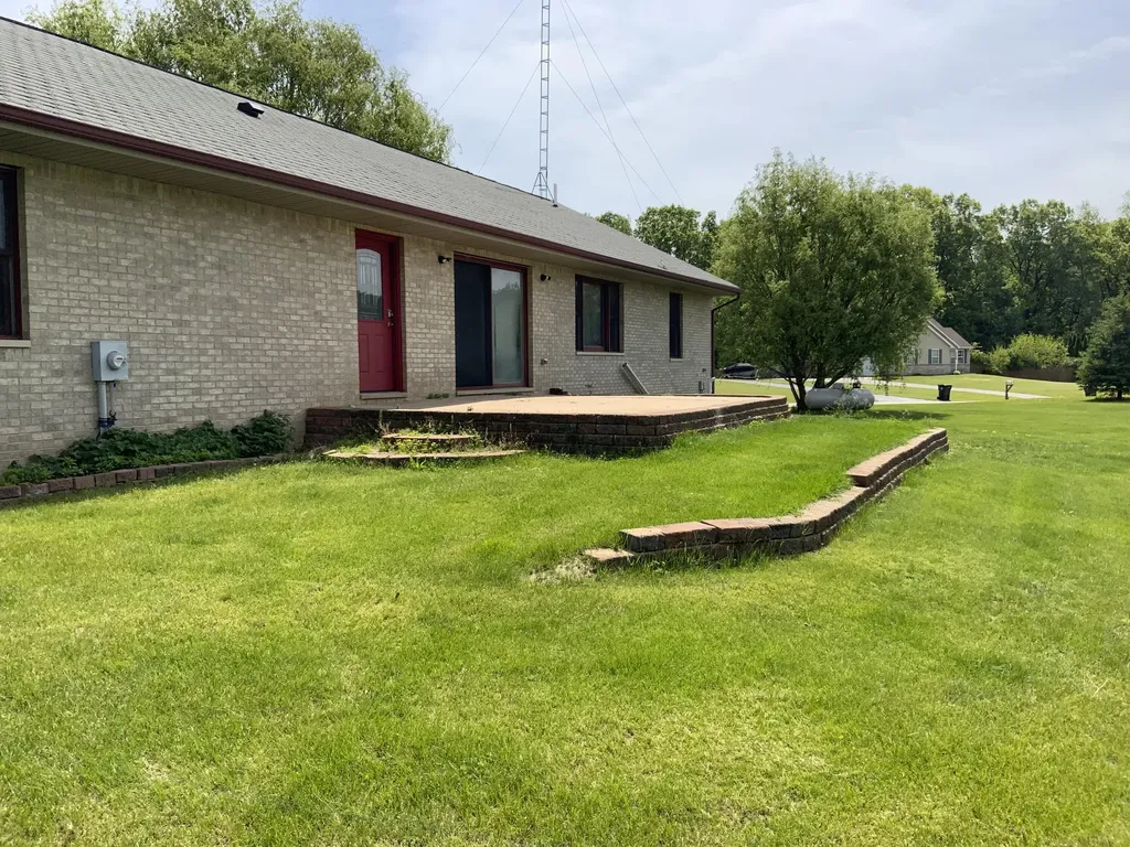 7715 Hidden Knoll Court NE Conway Township MI 48418