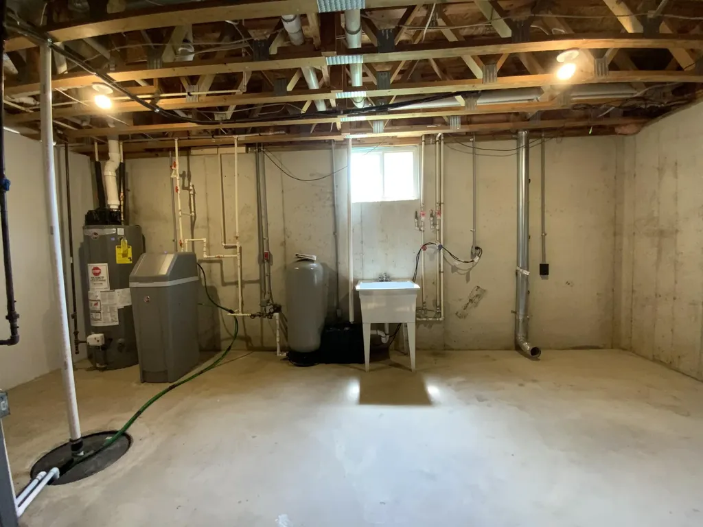 7715 Hidden Knoll Court NE Conway Township MI 48418
