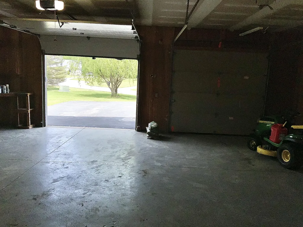 7715 Hidden Knoll Court NE Conway Township MI 48418