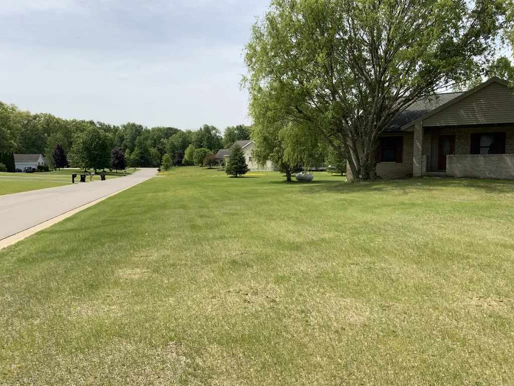 7715 Hidden Knoll Court NE Conway Township MI 48418