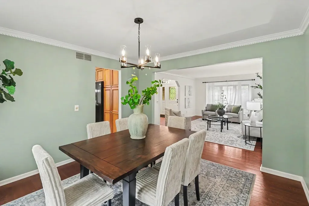 6588 White Pines Drive Genoa Township MI 48116