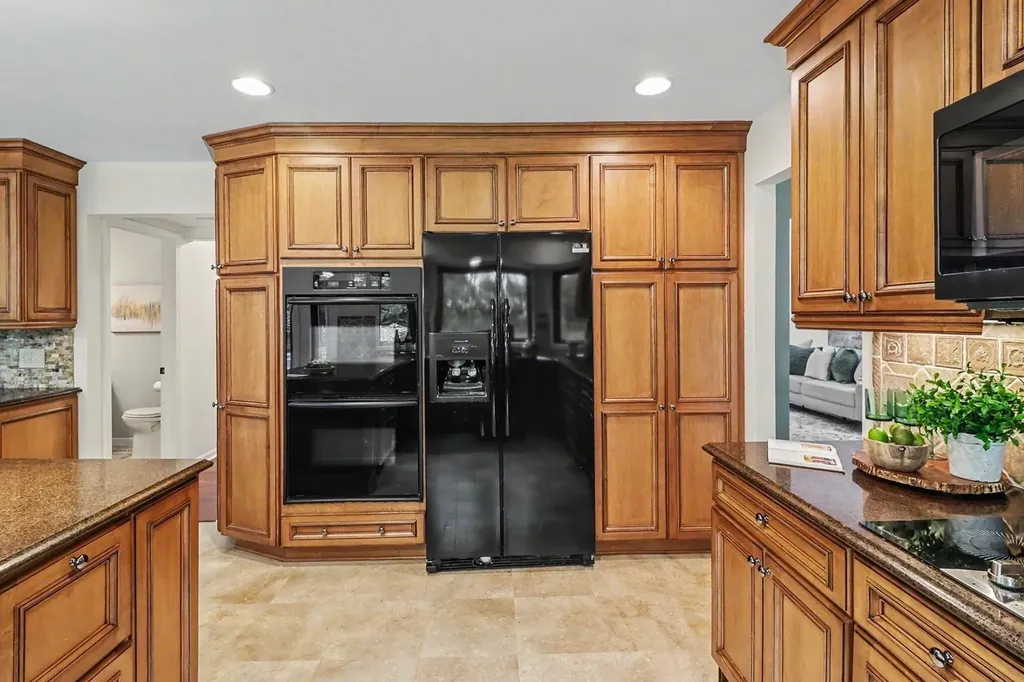 6588 White Pines Drive Genoa Township MI 48116