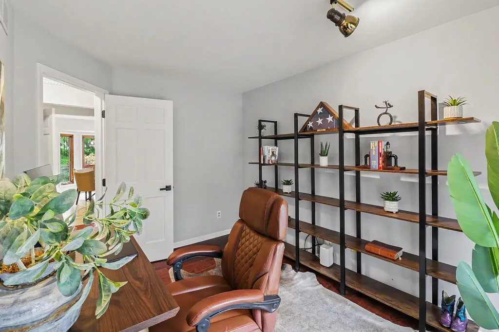 6588 White Pines Drive Genoa Township MI 48116