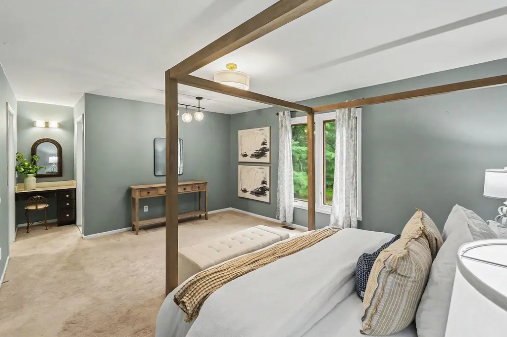 6588 White Pines Drive Genoa Township MI 48116