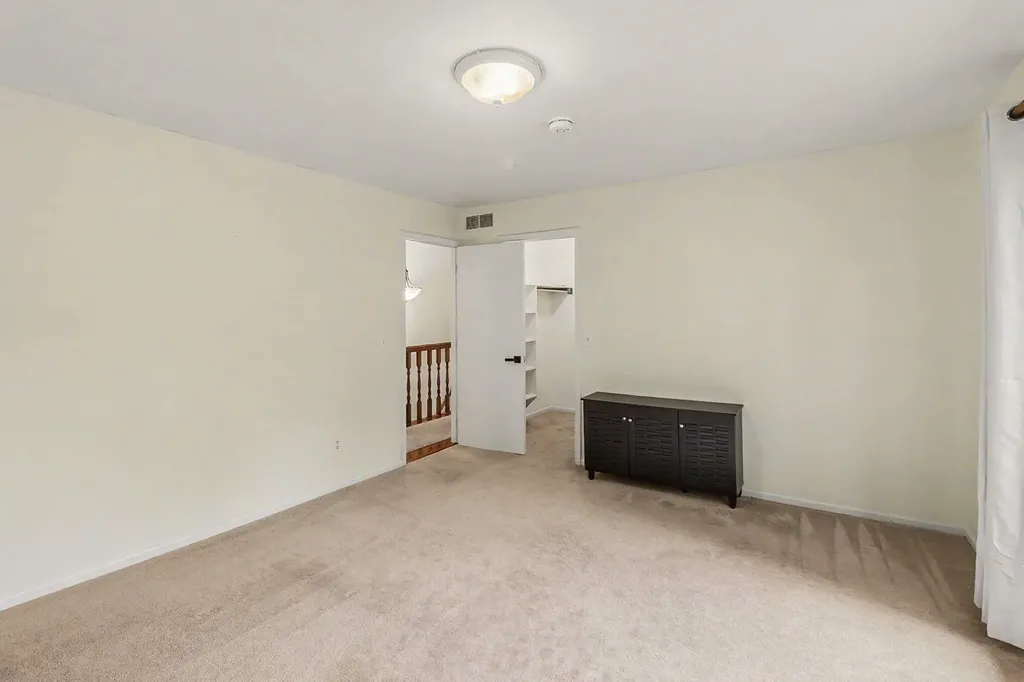 6588 White Pines Drive Genoa Township MI 48116
