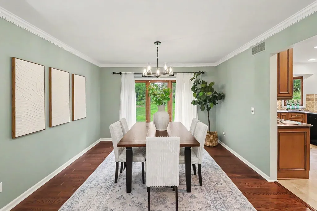 6588 White Pines Drive Genoa Township MI 48116