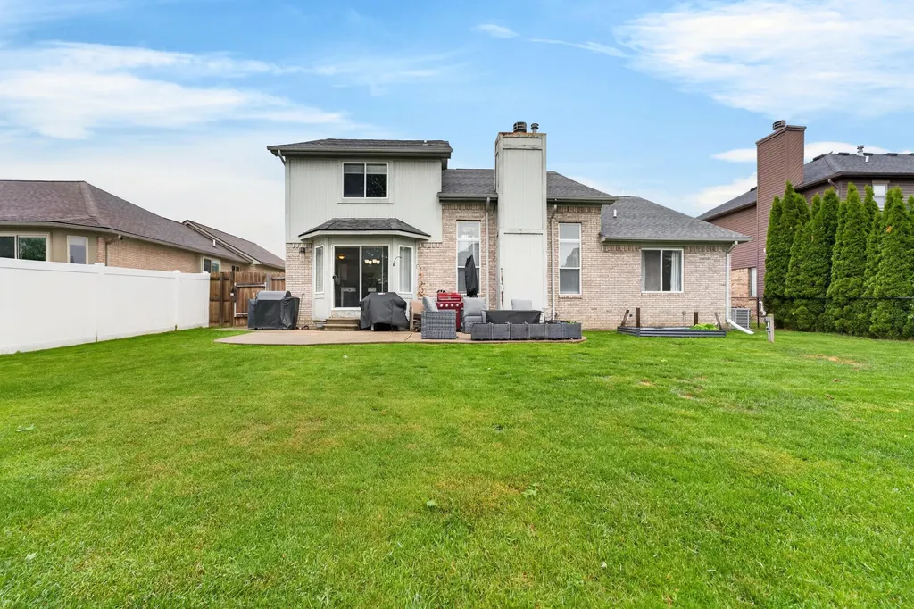 30098 Fairfield Drive Chesterfield Township MI 48051