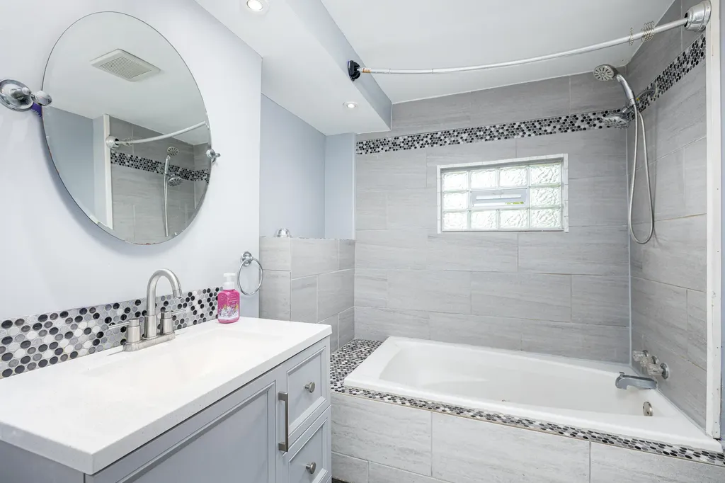 1848 Anne Avenue Lincoln Park City MI 48146