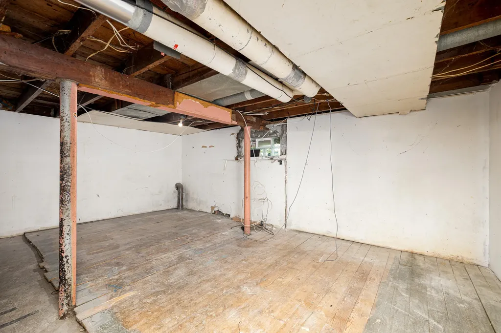 1848 Anne Avenue Lincoln Park City MI 48146