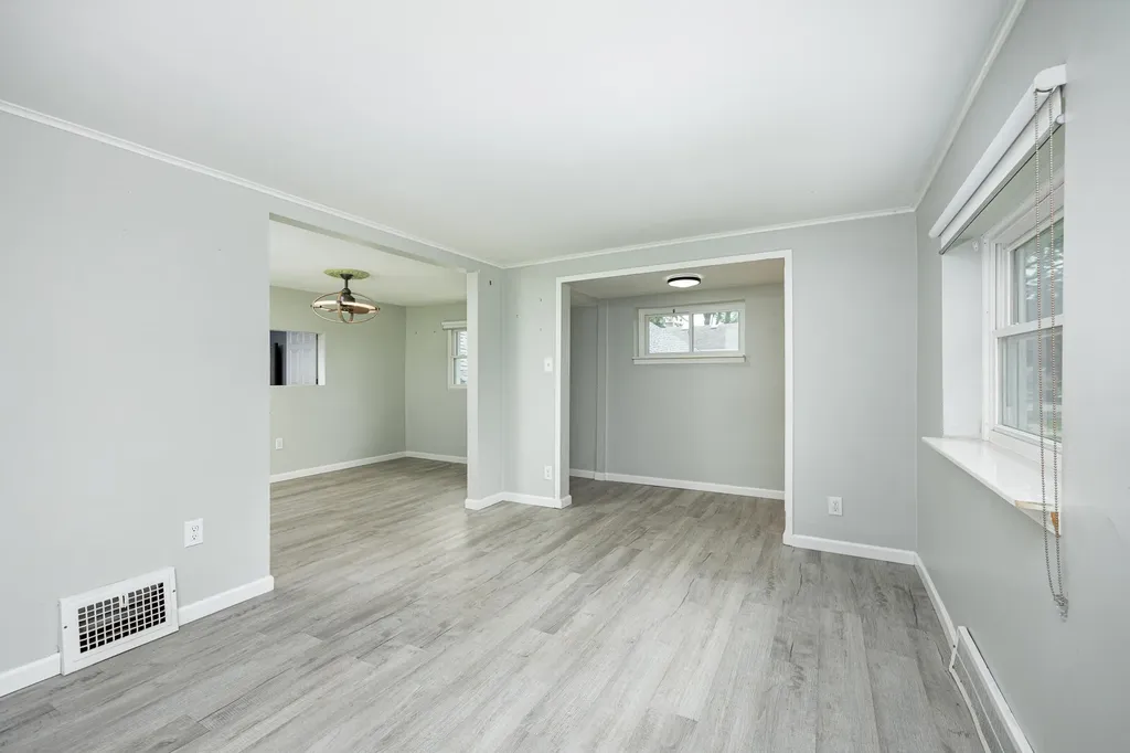 1848 Anne Avenue Lincoln Park City MI 48146