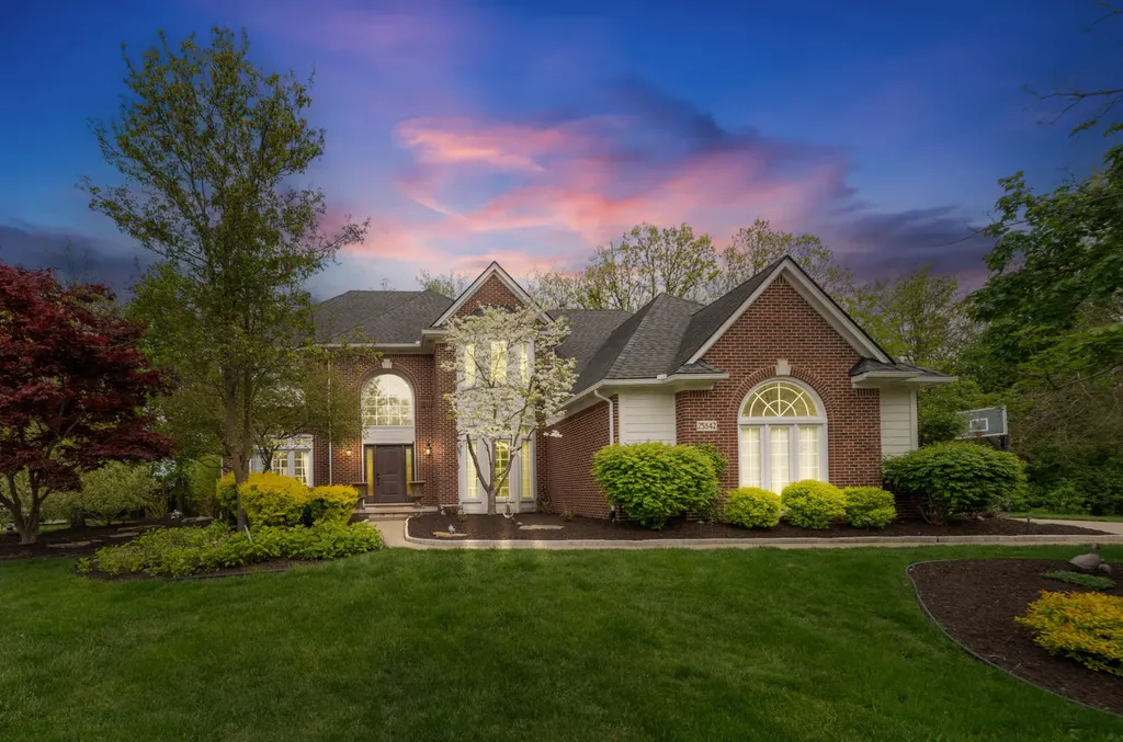 25842 Arcadia Drive Novi City MI 48374
