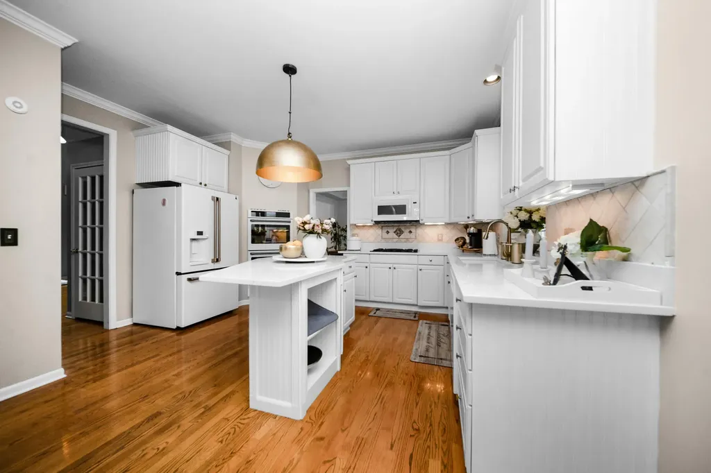 25842 Arcadia Drive Novi City MI 48374