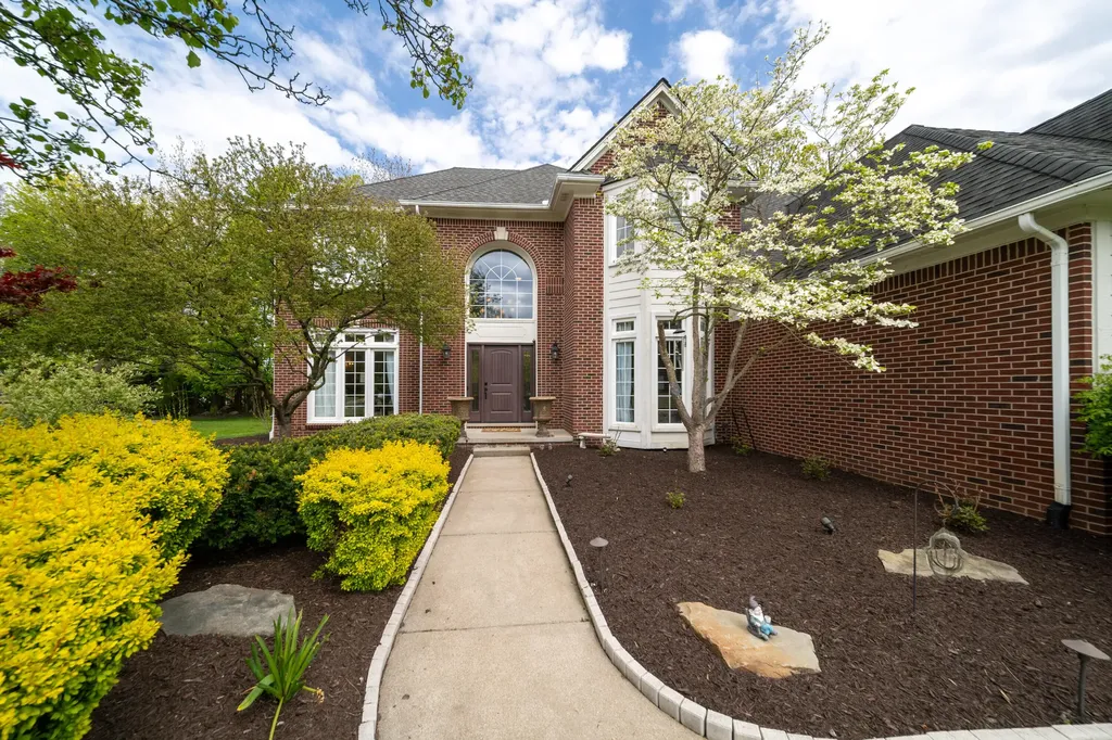 25842 Arcadia Drive Novi City MI 48374
