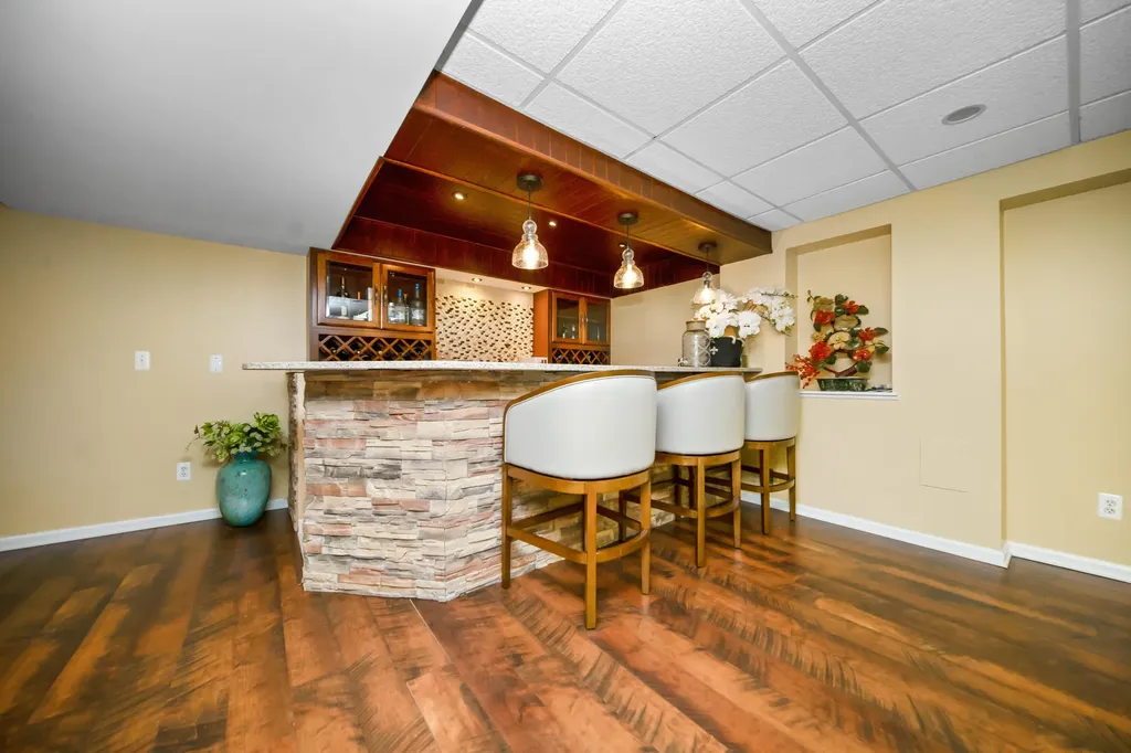 25842 Arcadia Drive Novi City MI 48374