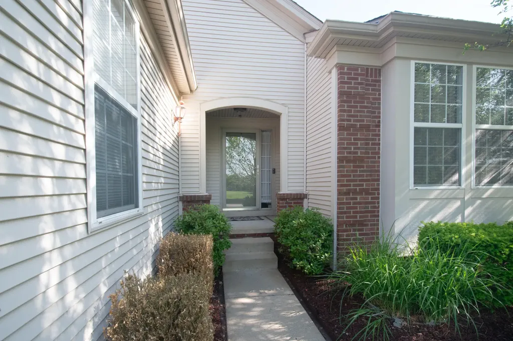 8803 Meadow Lane Drive Ypsilanti Charter Township MI 48197