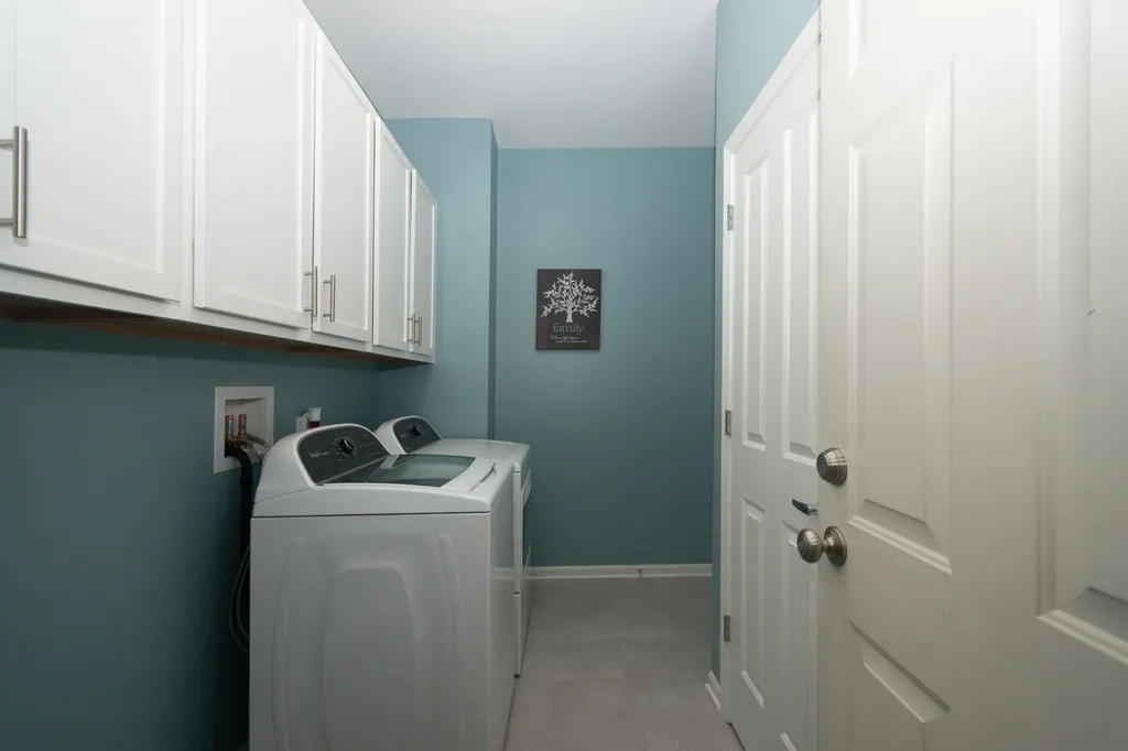 8803 Meadow Lane Drive Ypsilanti Charter Township MI 48197