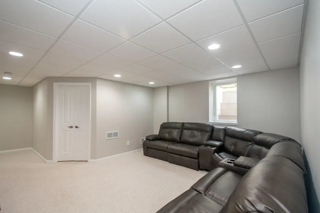 8803 Meadow Lane Drive Ypsilanti Charter Township MI 48197