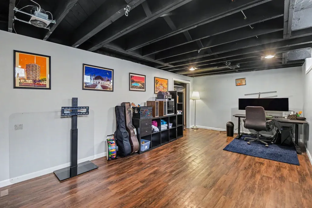 419 Royal Avenue Royal Oak City MI 48073
