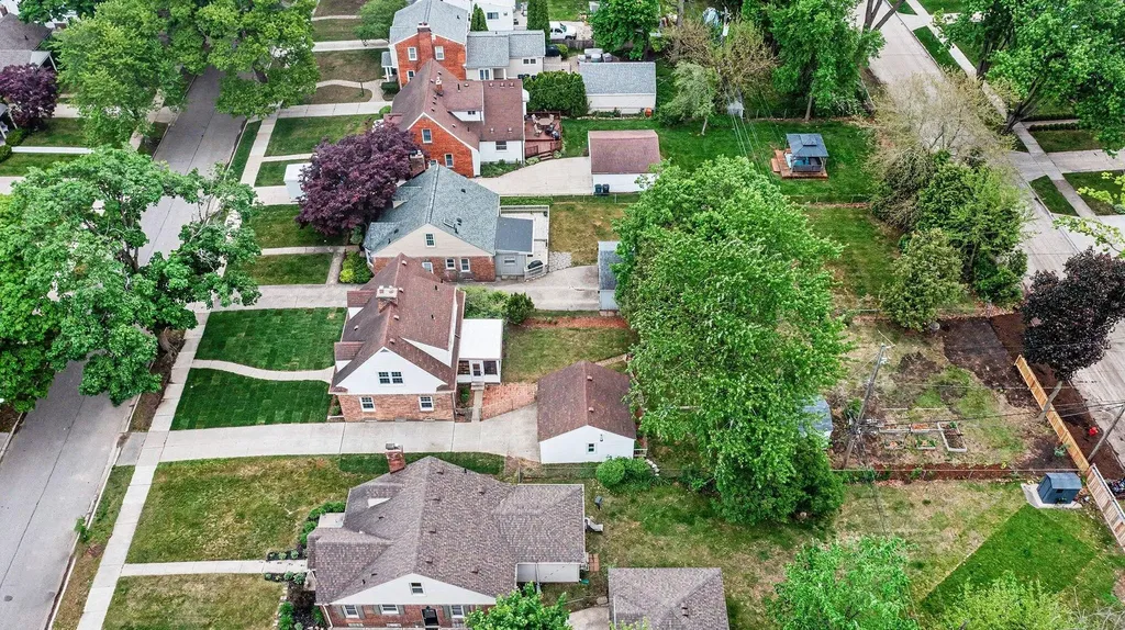419 Royal Avenue Royal Oak City MI 48073