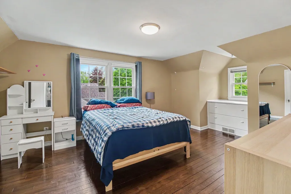 419 Royal Avenue Royal Oak City MI 48073