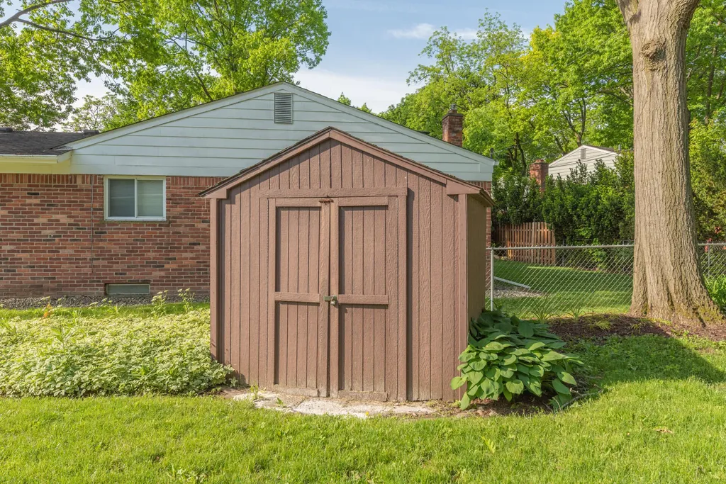 2841 Pebble Creek Drive Ann Arbor City MI 48108