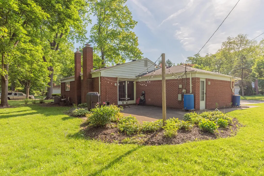 2841 Pebble Creek Drive Ann Arbor City MI 48108