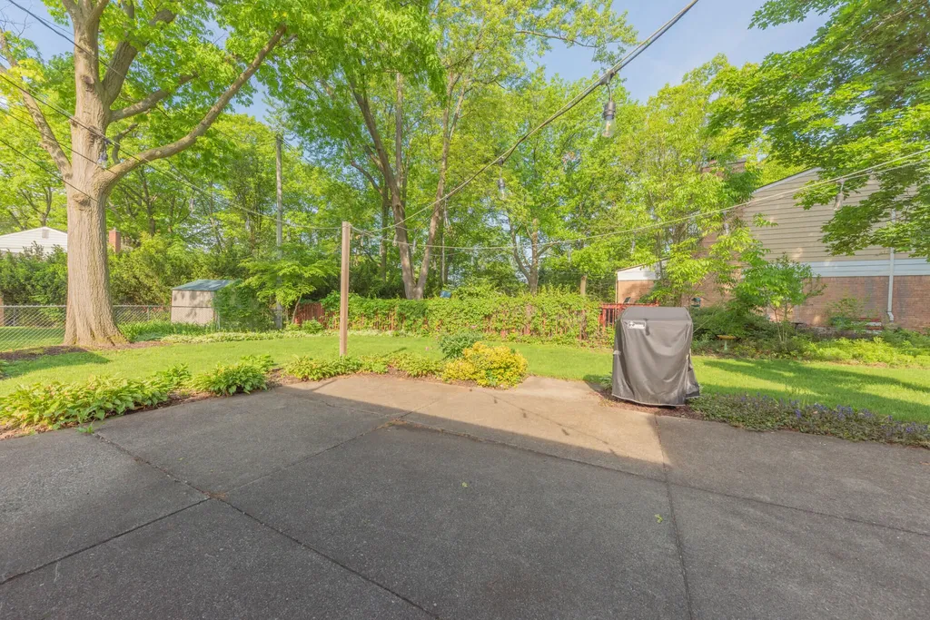 2841 Pebble Creek Drive Ann Arbor City MI 48108