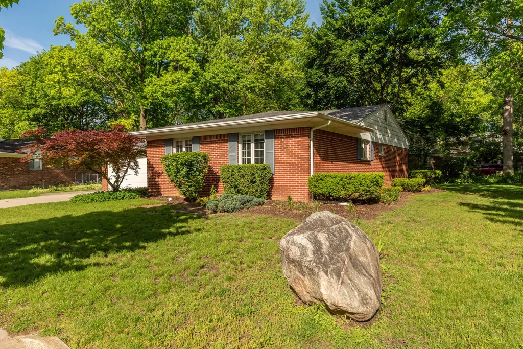 2841 Pebble Creek Drive Ann Arbor City MI 48108