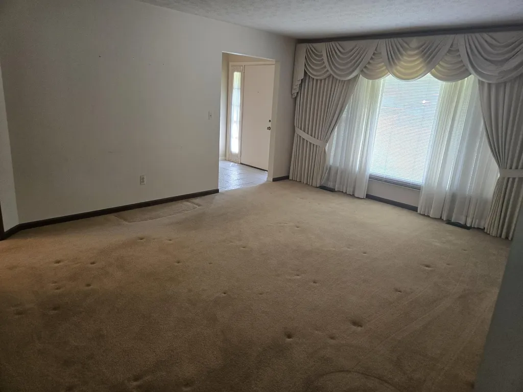 5827 Pine View Drive Ypsilanti Charter Township MI 48197