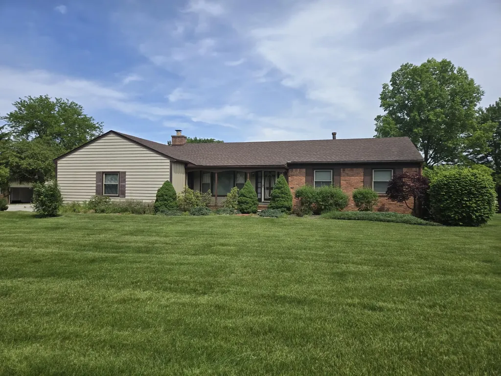 5827 Pine View Drive Ypsilanti Charter Township MI 48197