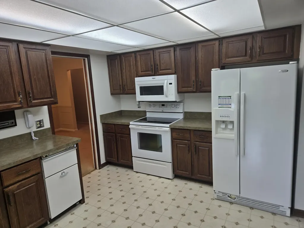 5827 Pine View Drive Ypsilanti Charter Township MI 48197