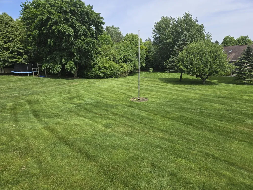 5827 Pine View Drive Ypsilanti Charter Township MI 48197