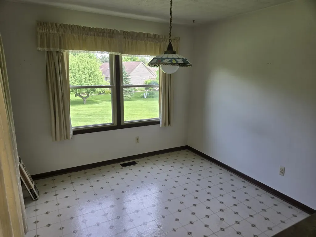 5827 Pine View Drive Ypsilanti Charter Township MI 48197