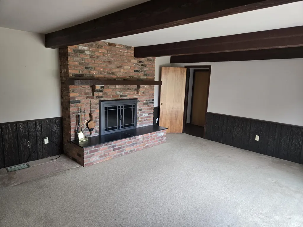 5827 Pine View Drive Ypsilanti Charter Township MI 48197