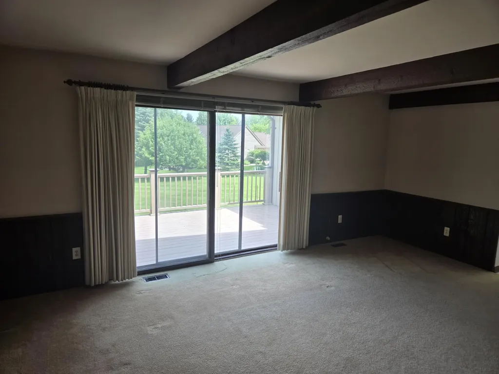 5827 Pine View Drive Ypsilanti Charter Township MI 48197