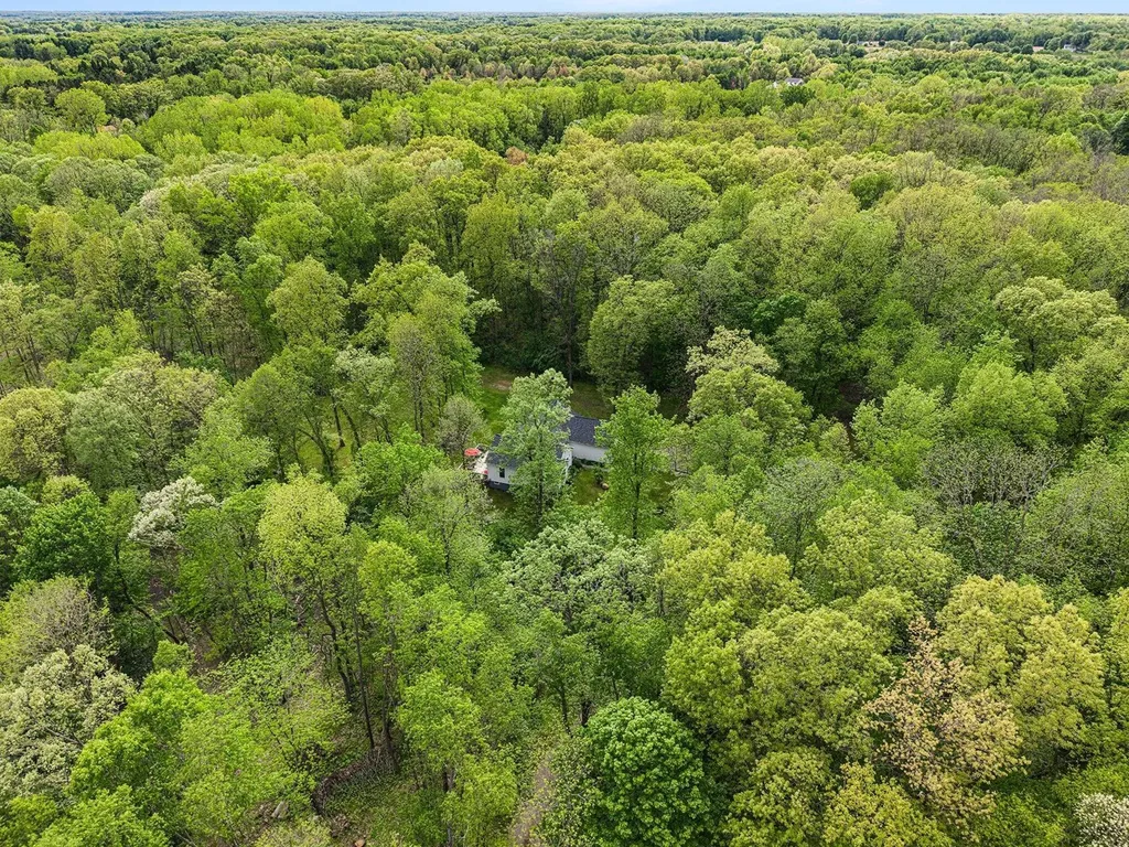 2088 Hickory Lane Spring Arbor Township MI 49201